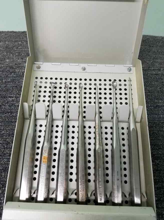 ZIMMER Ultracut Instrument Case w/ Richards Osteotomes