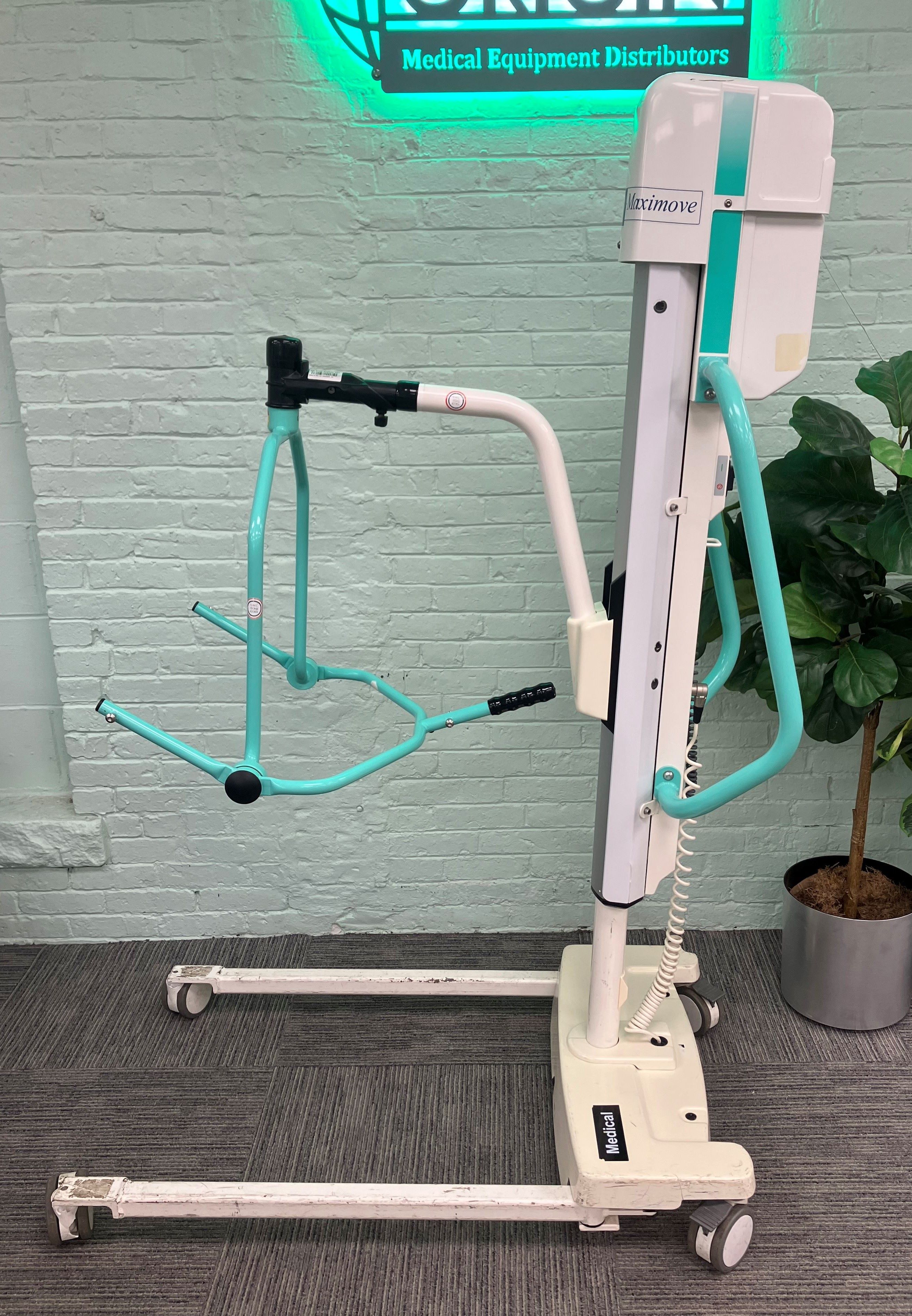 Arjo Maxi Move Patient Lift