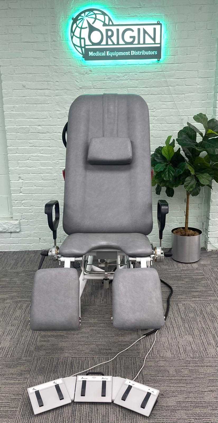 Stille Sonesta AB 6202 Procedure Chair w/ Foot Switch
