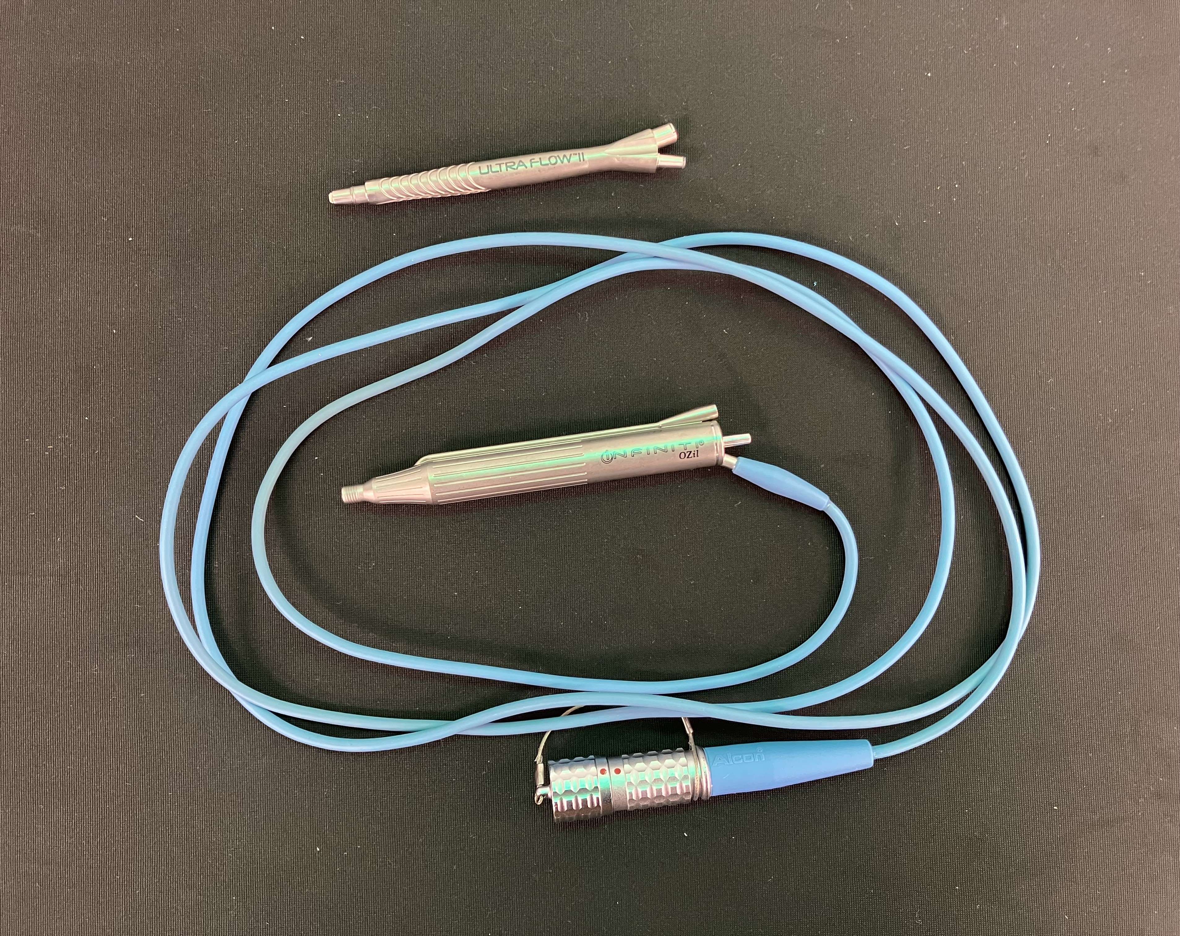 Alcon Infiniti Ozil Handpiece w/ Alcon UltraFlow II Handpiece