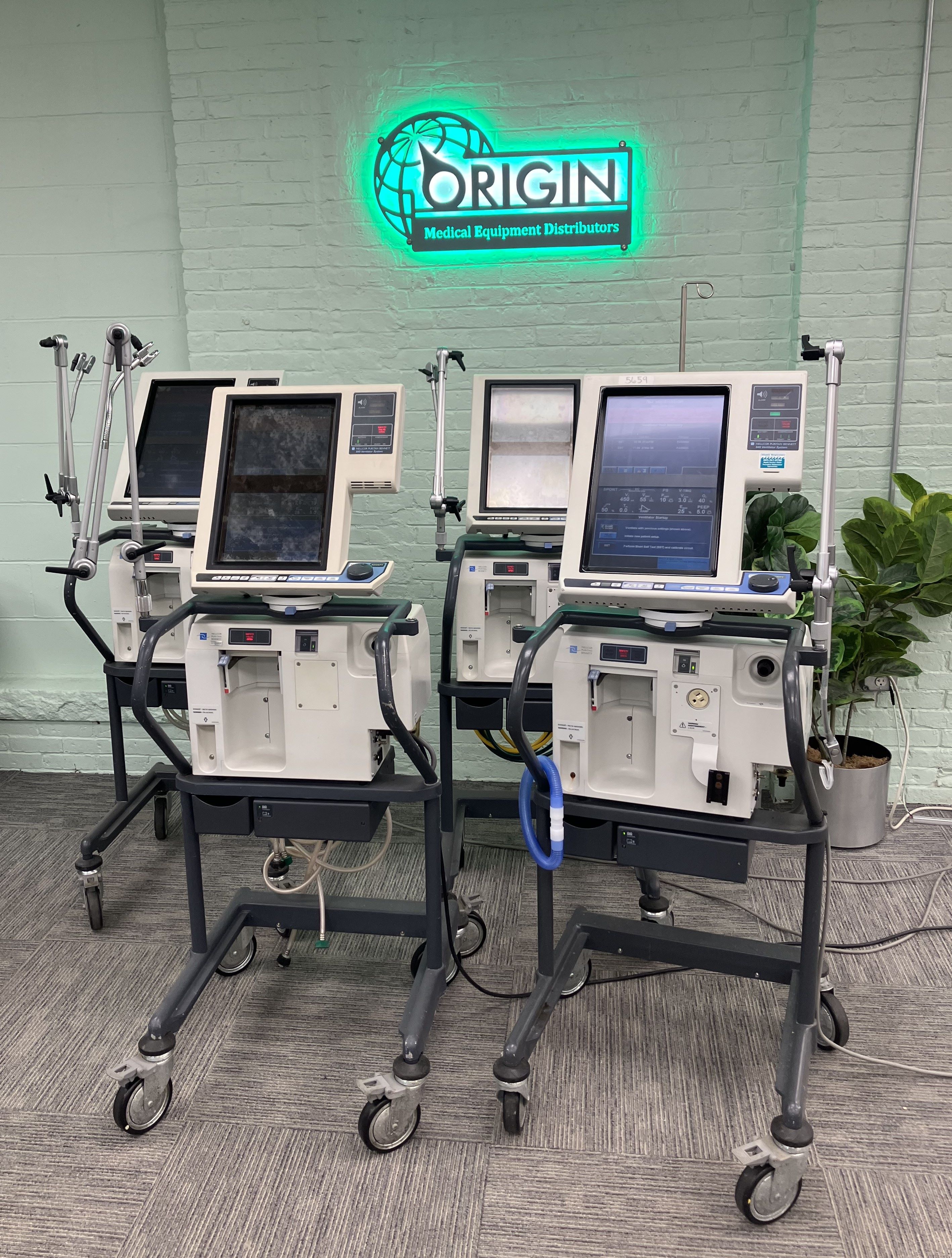 Puritan Bennett Nellcor 840 Ventilators… or BEST LOT OFFER