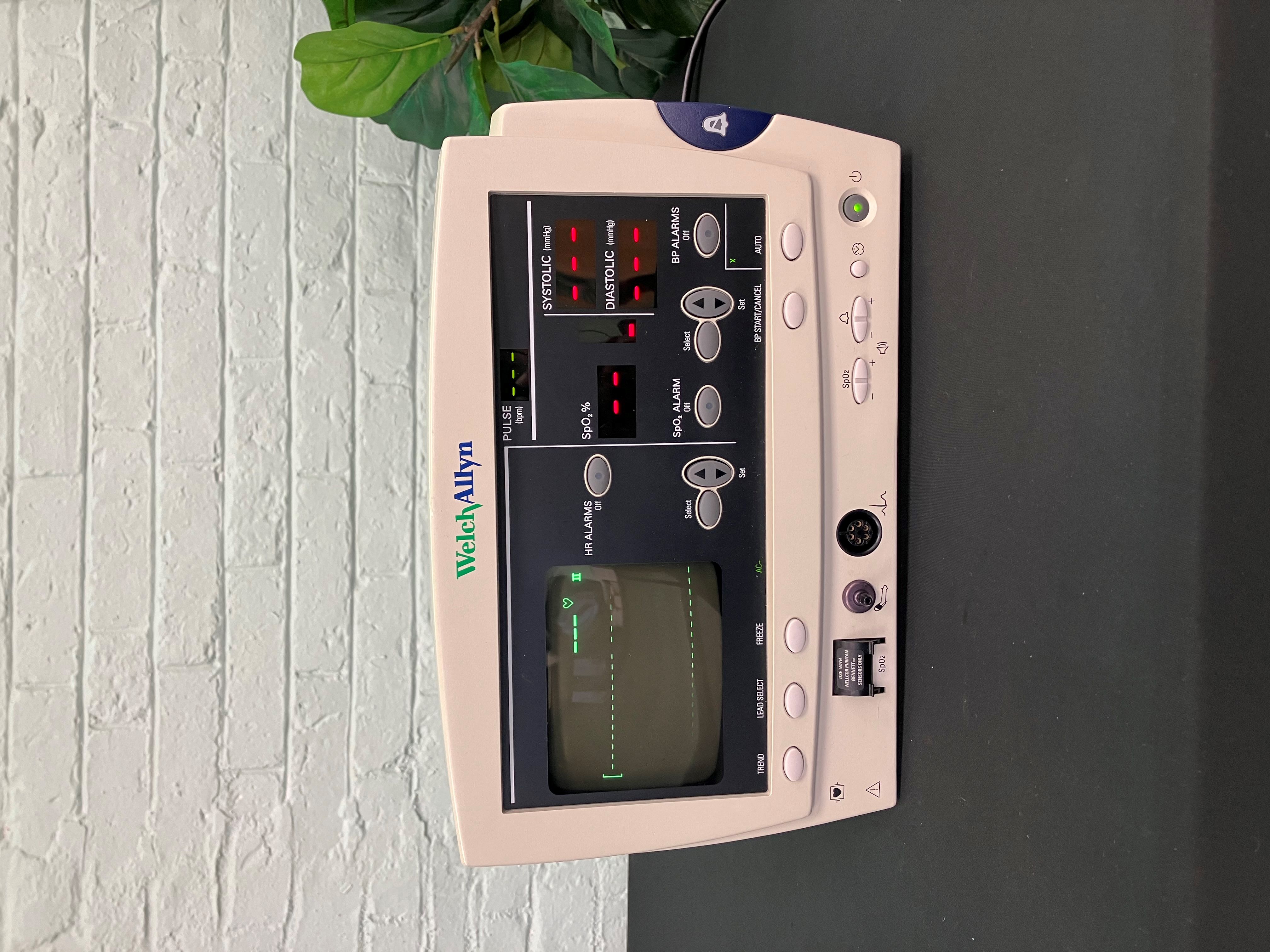 Welch Allyn 6200 Series Patient Monitor