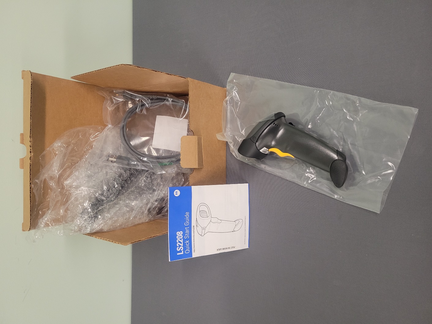 Motorola LS2208 Handheld Barcode Scanner / RFID Reader