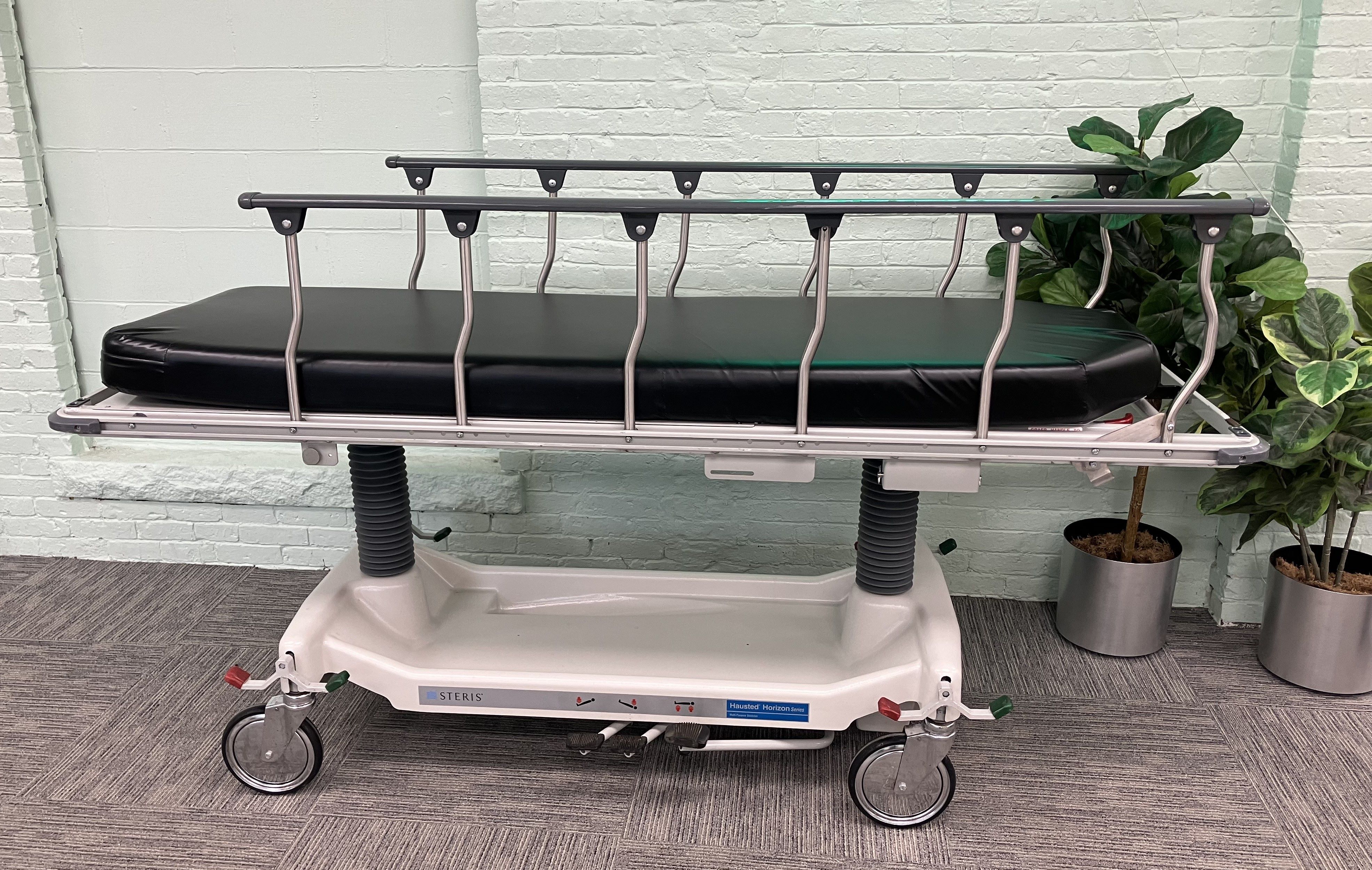 Steris 462 EMCST Hausted Horizon Series Multi-Purpose Stretcher