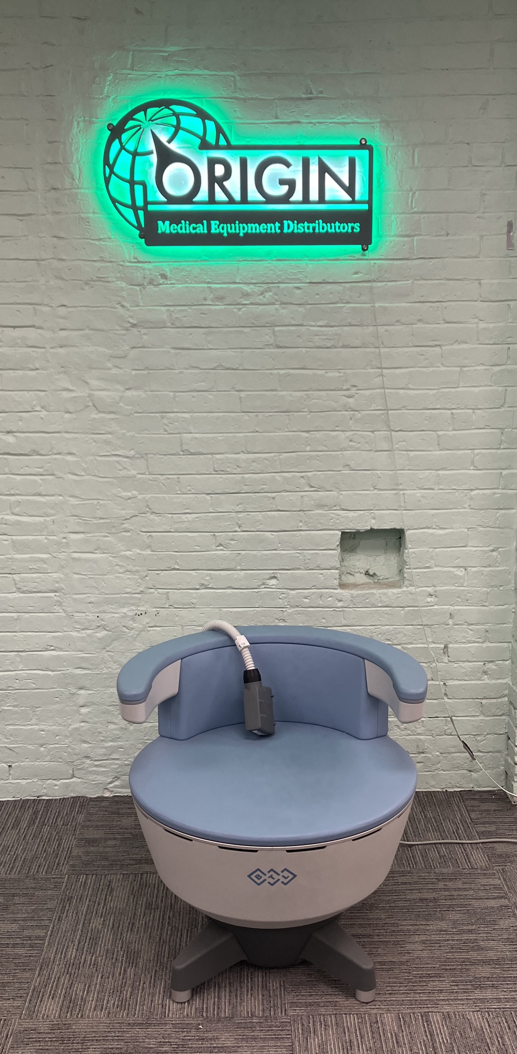 2020 BTL Emsella Chair Applicator w/ Remote Control