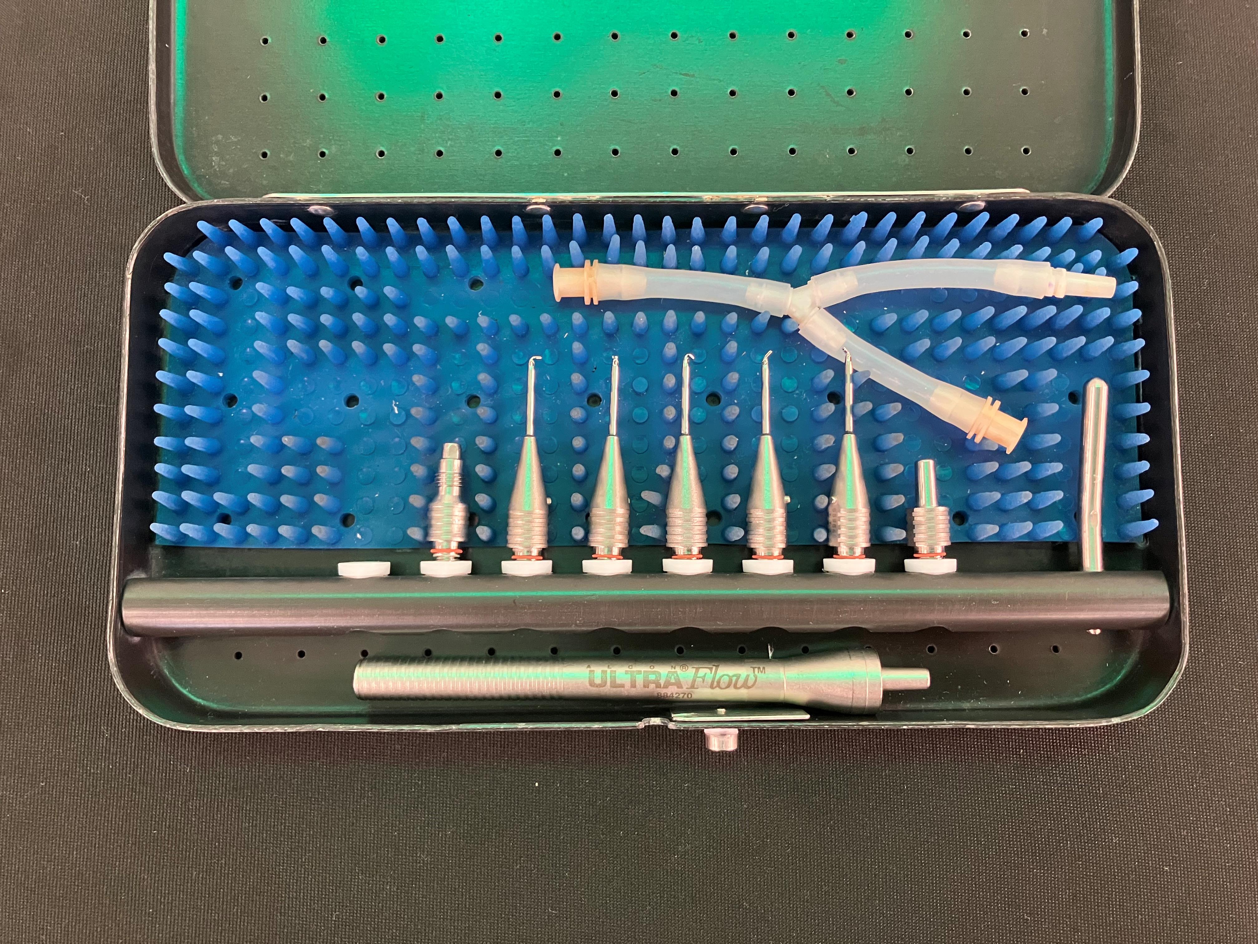 Alcon UltraFlow I/A Handpiece with tips and case