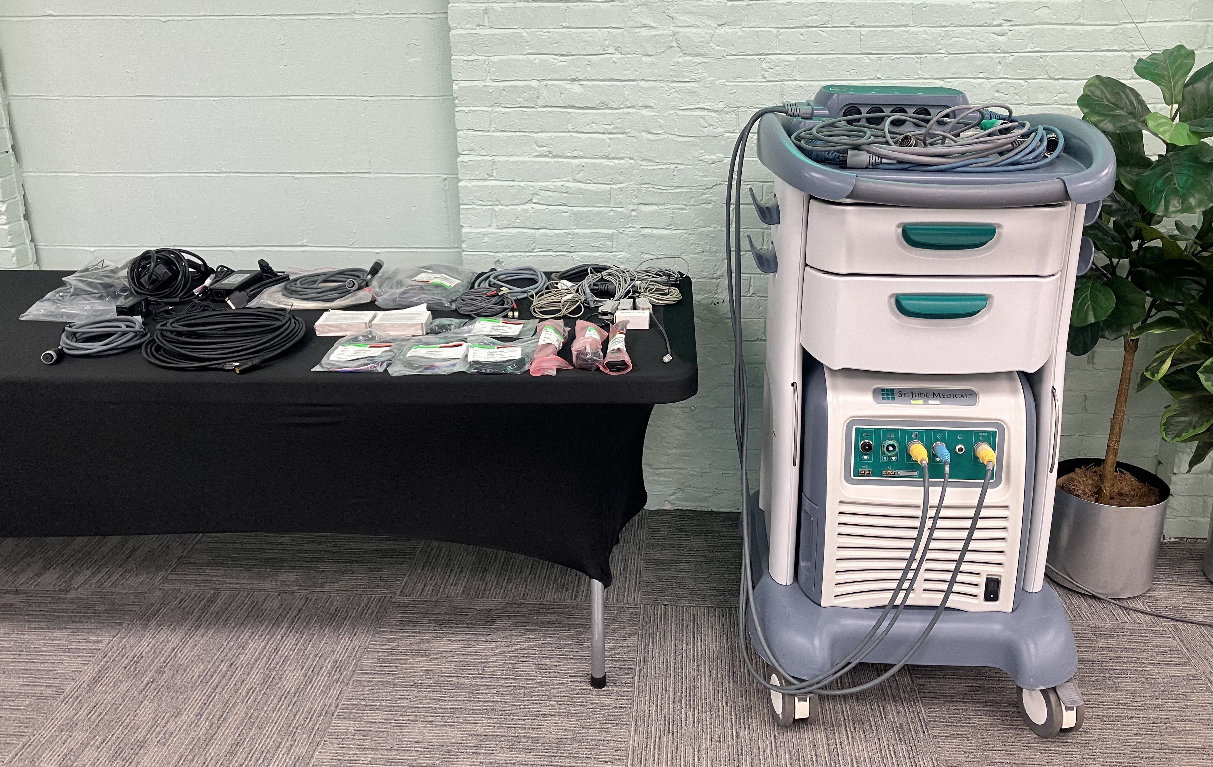 St. Jude Medical EnSite Velocity Amplifier w/ RecordConnect & NavLink