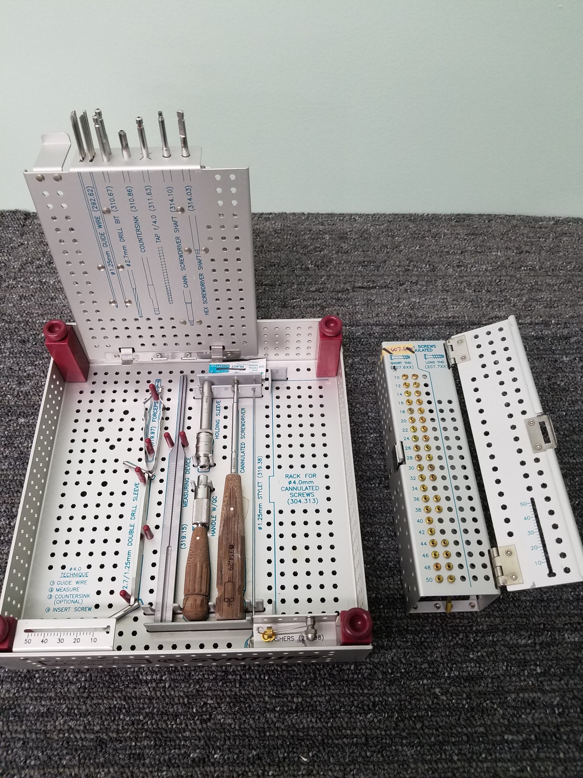 SYNTHES 4.0mm Cannulated Screw Set