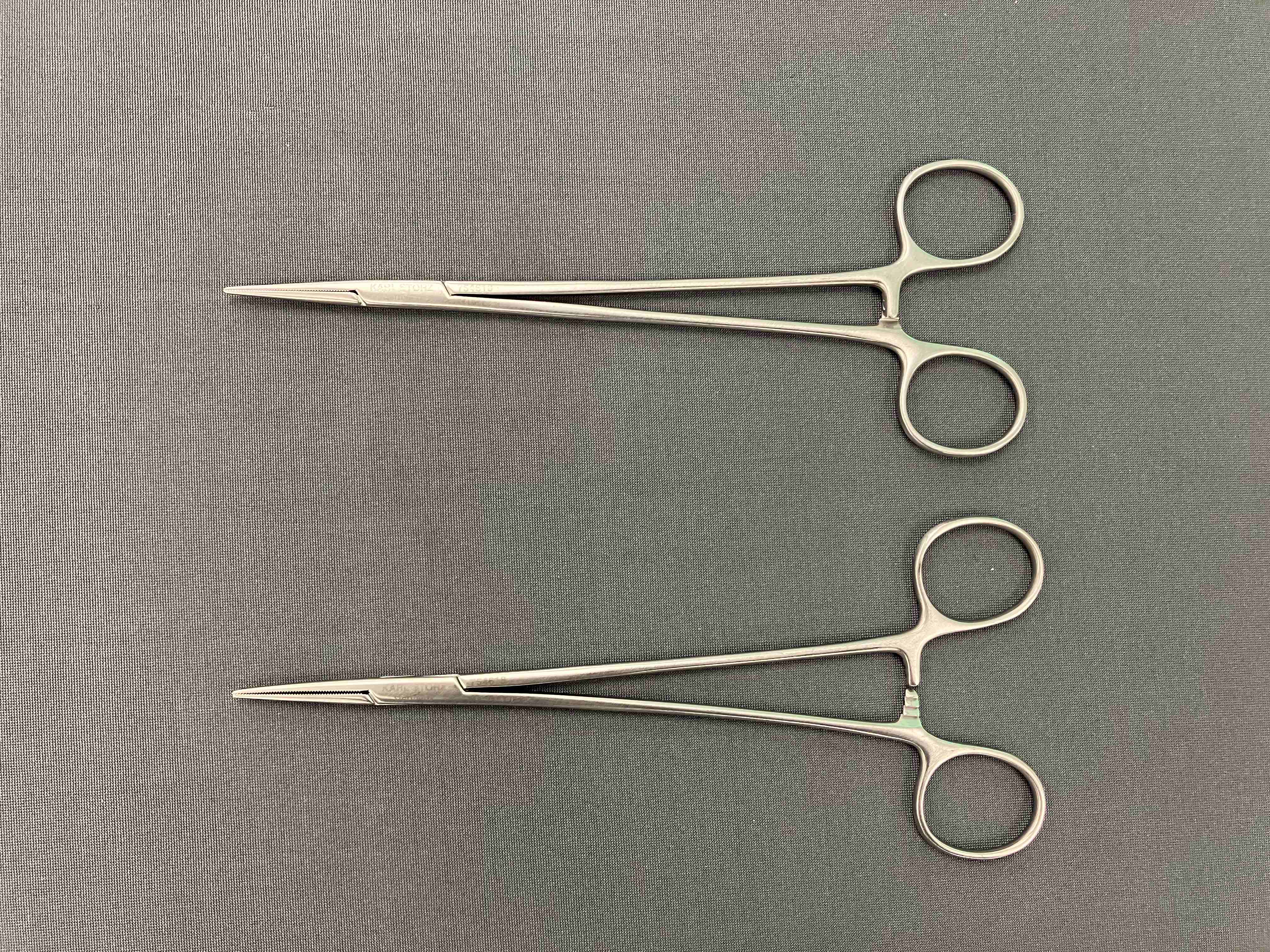 Karl Storz 754618 Mosquito Forceps 18cm - lot of 2 tools